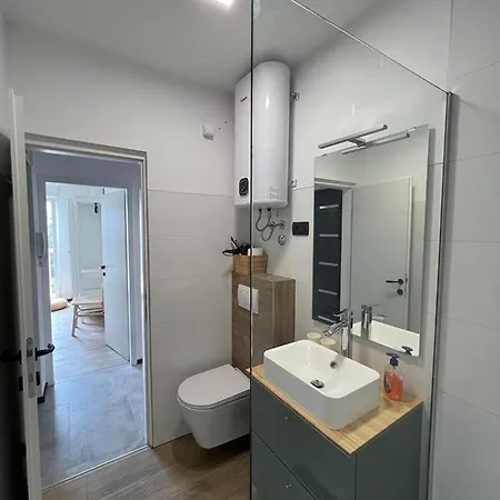 公寓 Vivalavida Center *